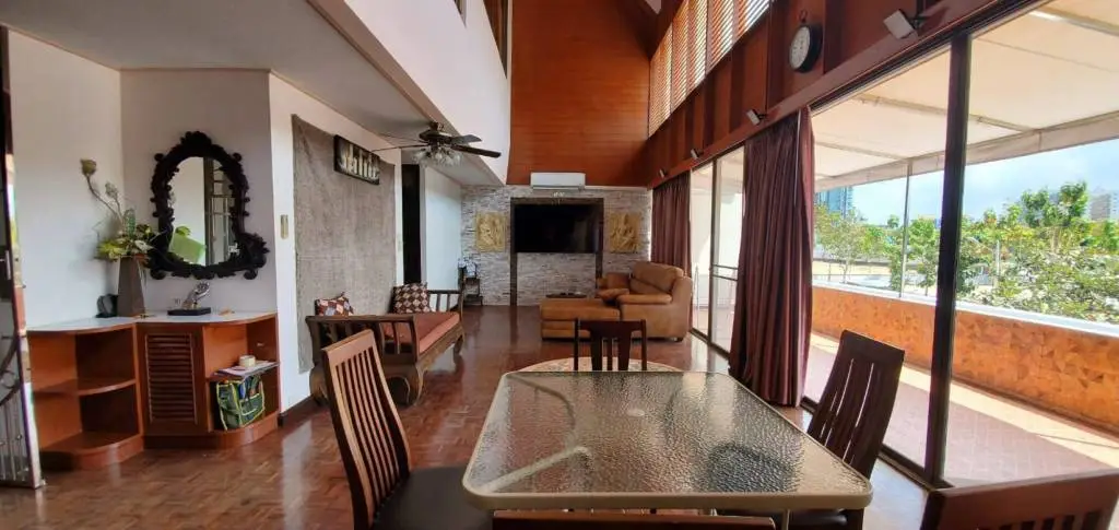 Duplex in Pattaya, Thailand 3 bedrooms — photo 3