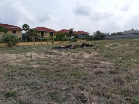 Land in Pattaya, Thailand — photo 2