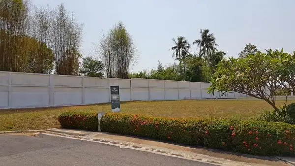 Land in Pattaya, Thailand — photo 8