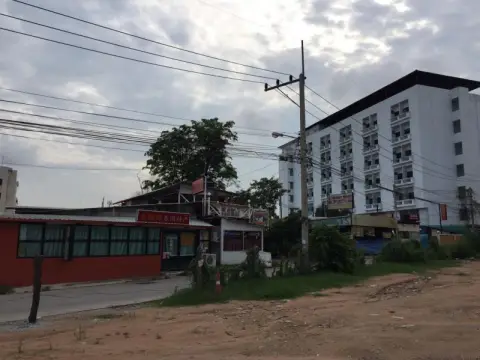 Land in Pattaya, Thailand — photo 3