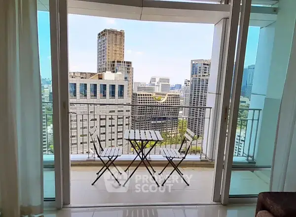 1-BR Condo at Baan Rajprasong Condominium near BTS Ratchadamri — photo 3
