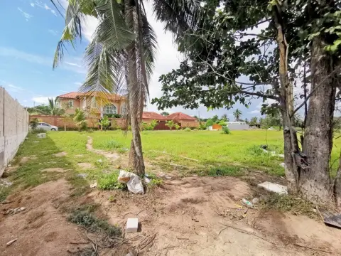 Land in Bang Lamung, Thailand — 照片 4