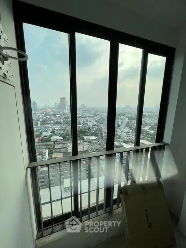1-BR Condo at Ideo Mobi Sathorn near BTS Krung Thon Buri — photo 6