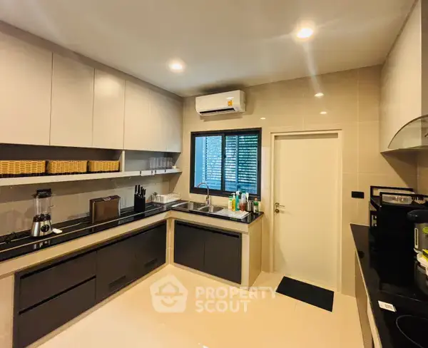 Beautiful 5-Bedroom Single Home – Like New at Setthasiri-Krungthep Kreetha 2 — photo 7