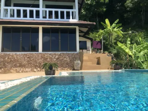 Penthouse in Surat Thani, Thailand 13 bedrooms — photo 4