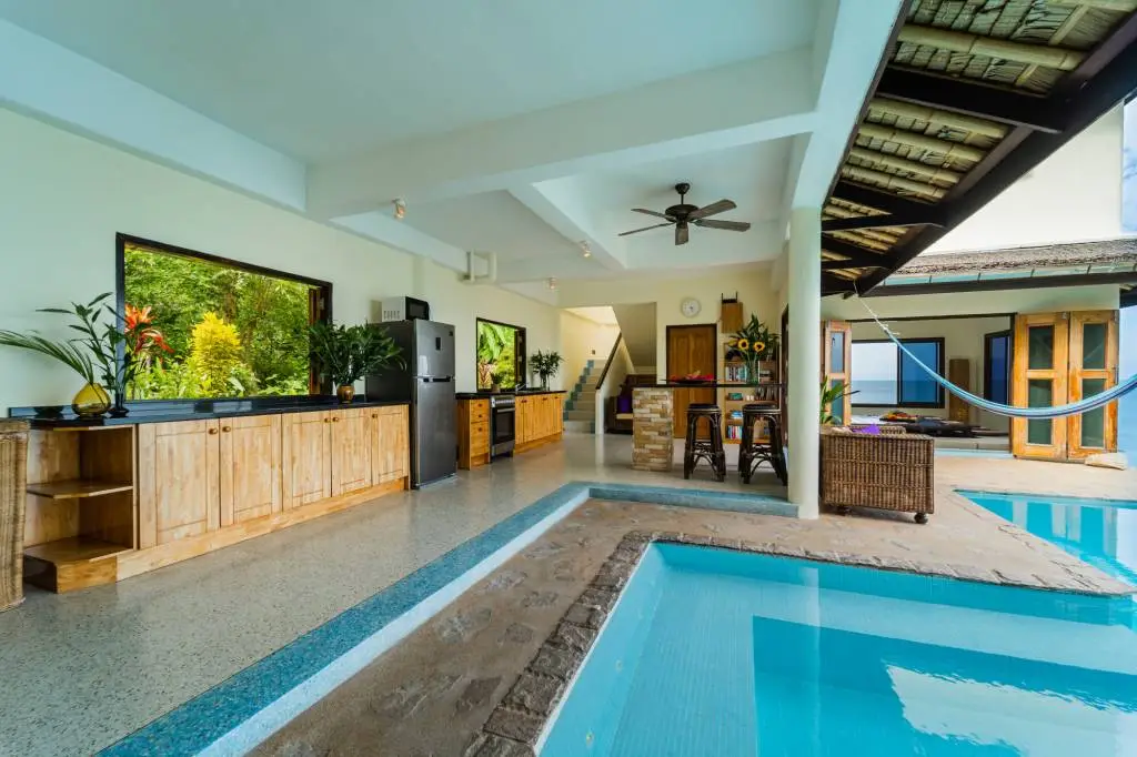 Penthouse in Surat Thani, Thailand 13 bedrooms — photo 9