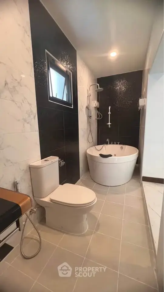 5-BR House in Nong Han — ภาพ 4