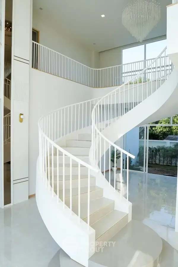 6-BR House close to Chiang Mai Chinatown — ภาพ 5