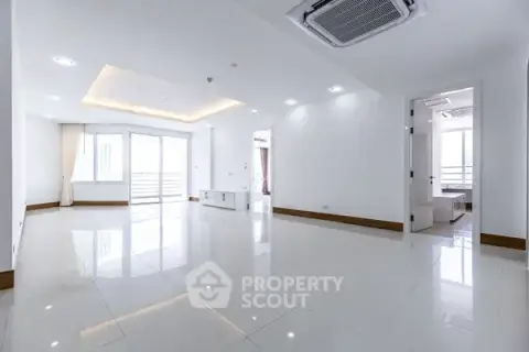 2-BR Condo at La Royale Beach Condo close to Pattaya — ภาพ 4