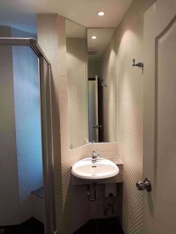 Condo in Bang Rak, Bangkok, Thailand, 3 bedrooms — photo 10