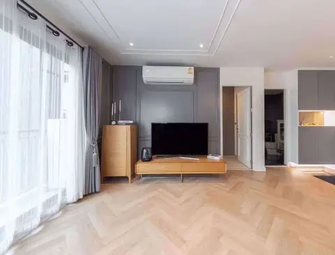 Condo in Bangkok, Thailand, 2 bedrooms in Rhythm Sukhumvit 36-38 — photo 2
