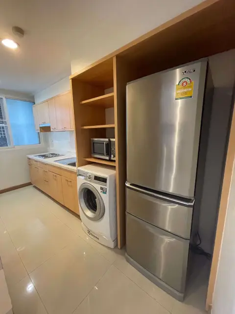 Condo in Watthana, Bangkok, Thailand, 2 bedrooms — photo 5