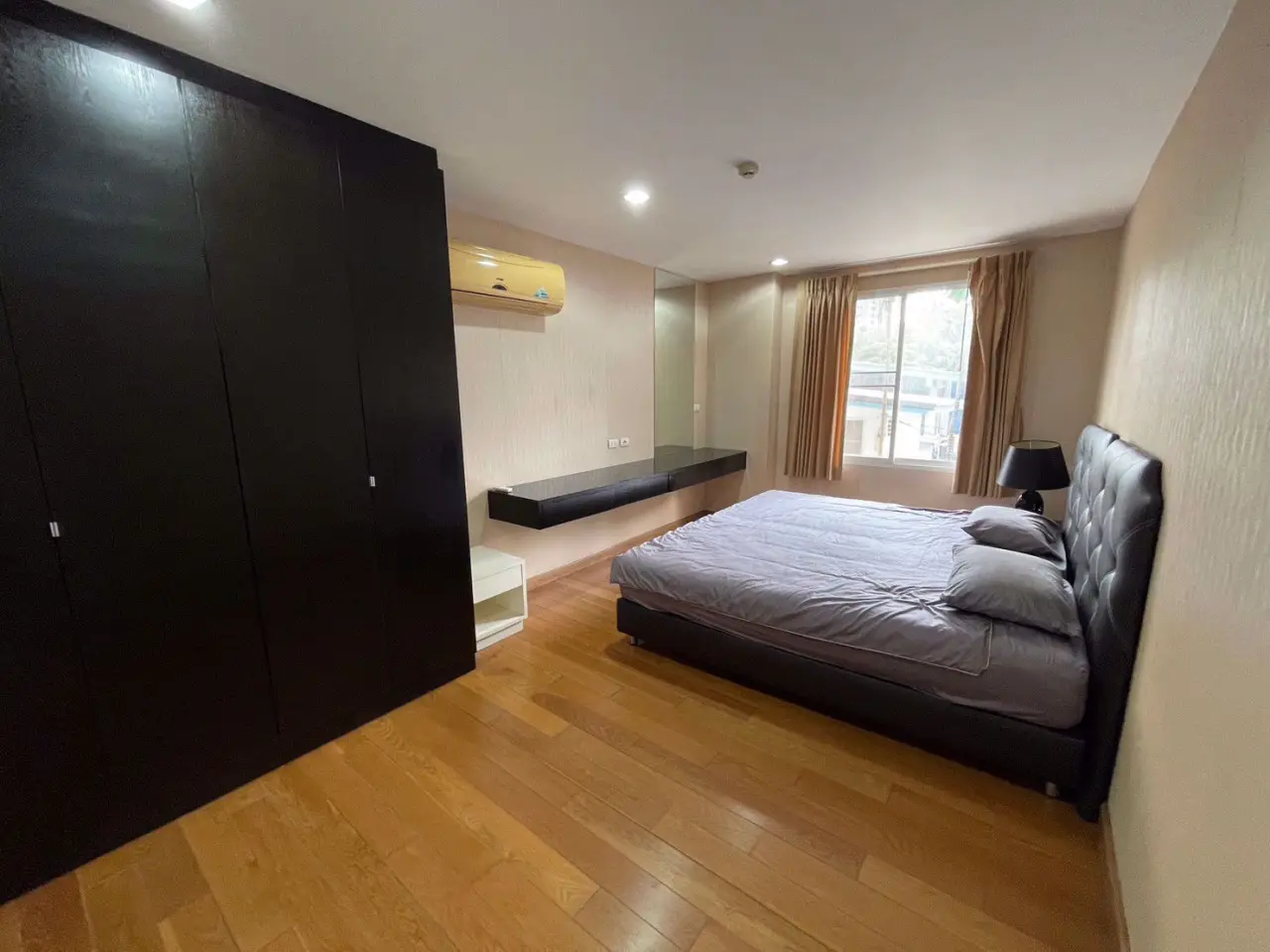 Condo in Watthana, Bangkok, Thailand, 2 bedrooms — photo 7