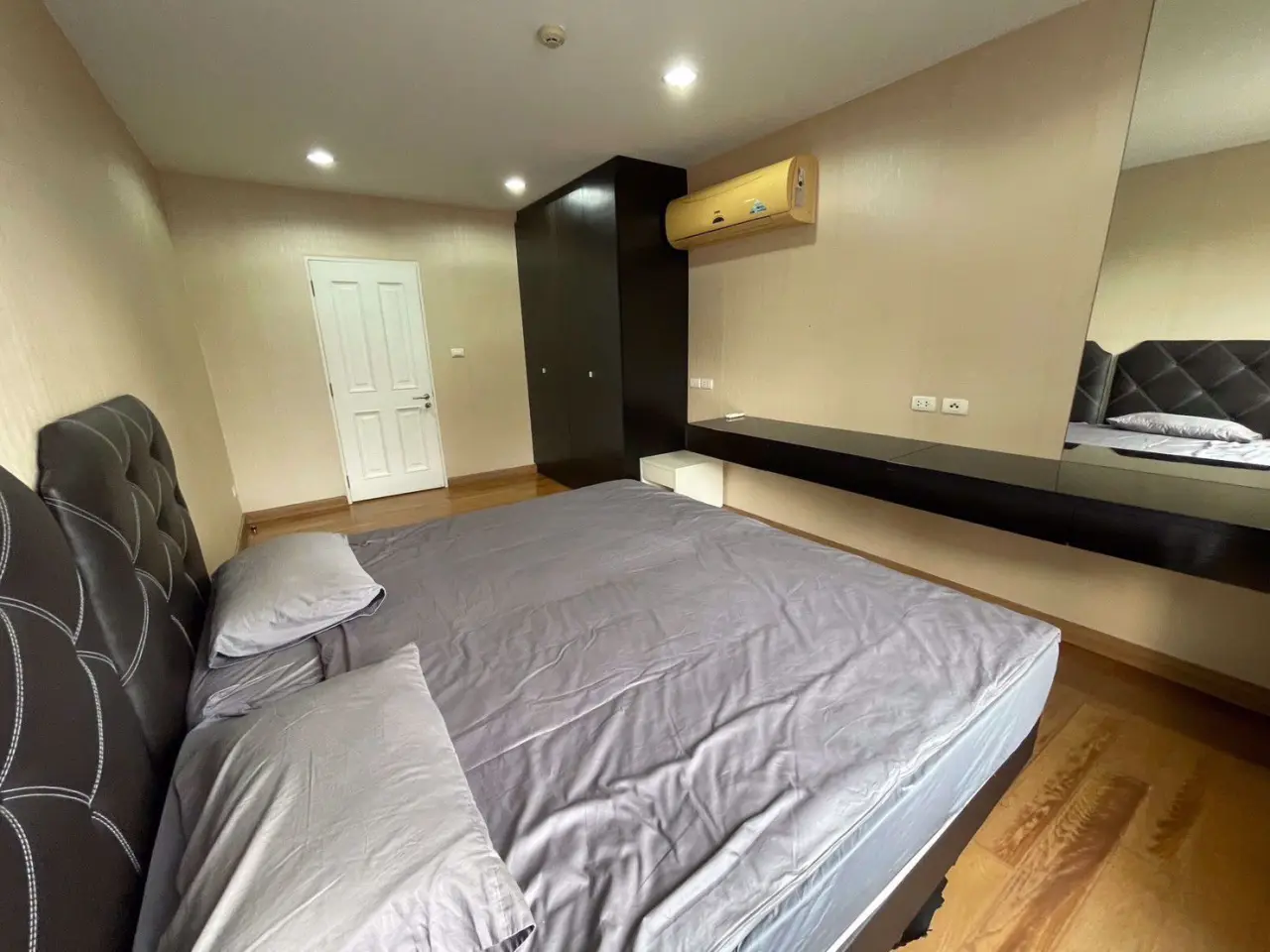 Condo in Watthana, Bangkok, Thailand, 2 bedrooms — photo 10