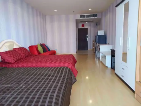 Studio in the Condo in Ratchathewi, Bangkok, Thailand — photo 2