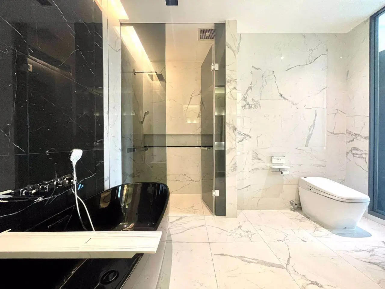 Condo in Watthana, Bangkok, Thailand, 2 bedrooms — 照片 10