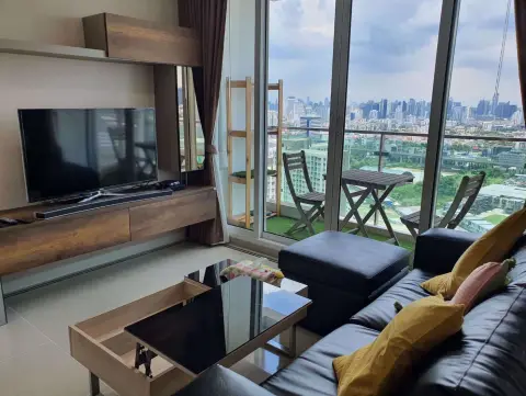 Condo in Huai Khwang, Bangkok, Thailand, 2 bedrooms — photo 2