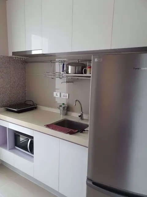 Condo in Huai Khwang, Bangkok, Thailand, 2 bedrooms — photo 4