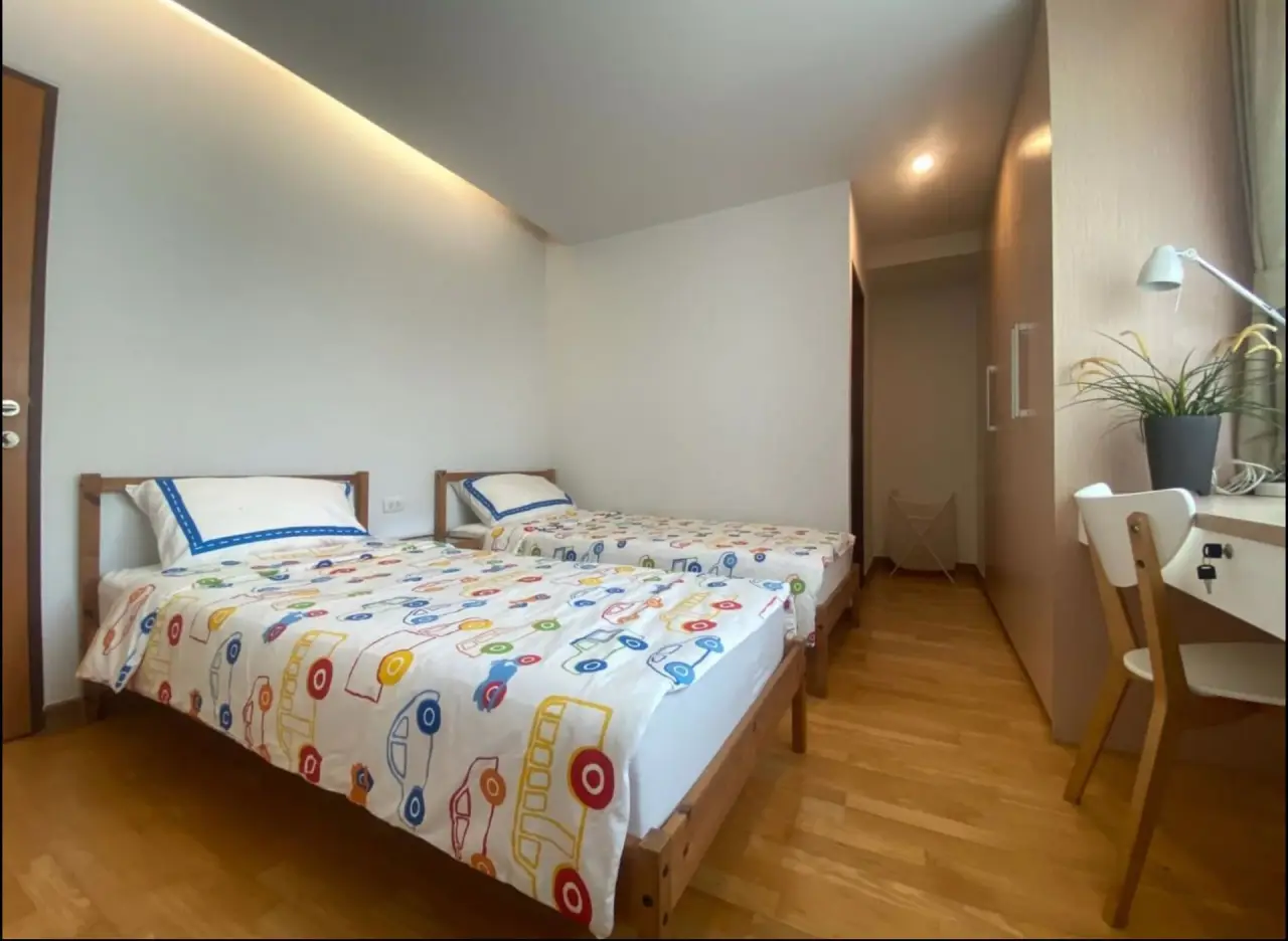 Condo in Phra Khanong, Bangkok, Thailand, 3 bedrooms — photo 6