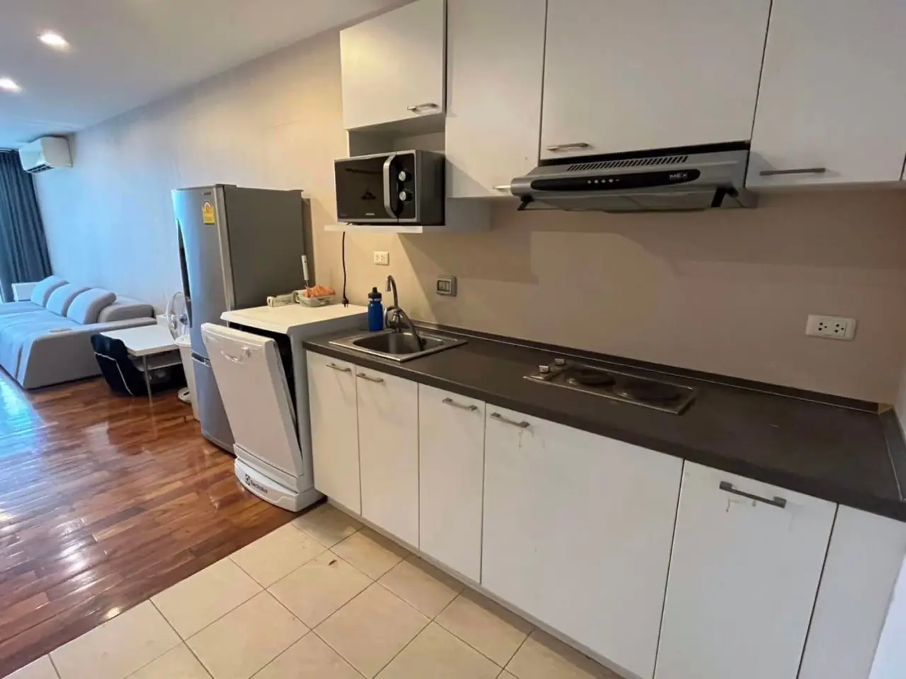 Condo in Watthana, Bangkok, Thailand, 2 bedrooms — photo 7