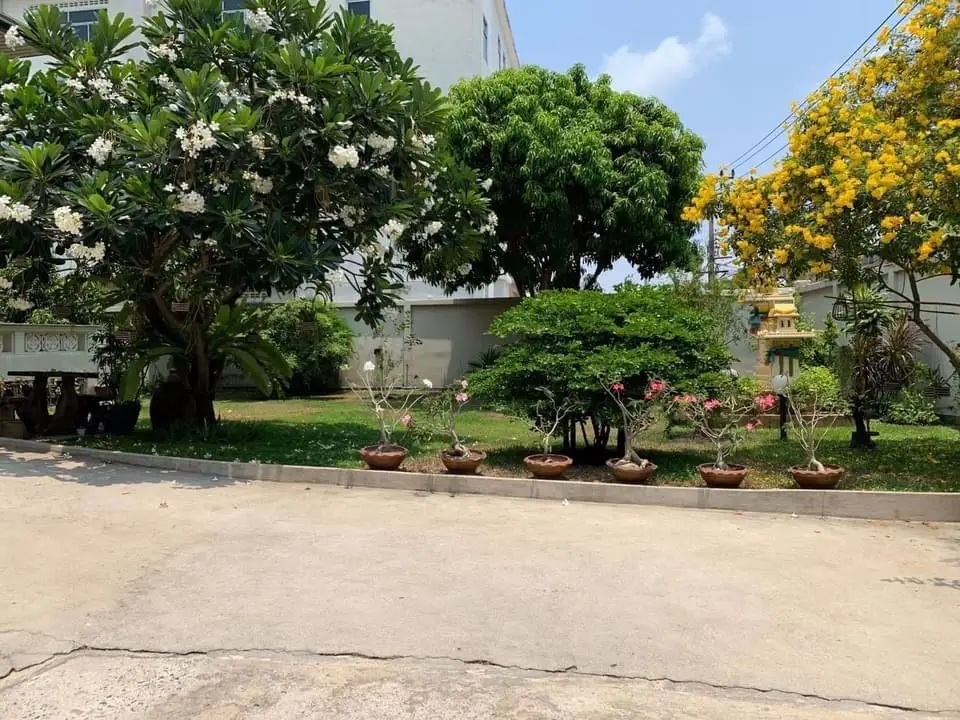 House in Phra Khanong, Bangkok, Thailand 4 bedrooms — photo 9