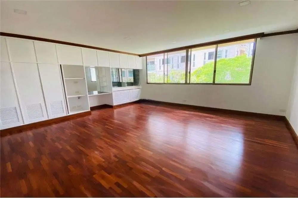 House in Watthana, Bangkok, Thailand 4 bedrooms — photo 4