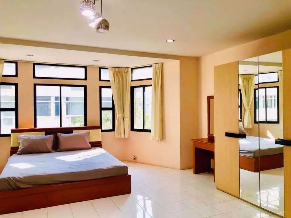 House in Watthana, Bangkok, Thailand 4 bedrooms — photo 6