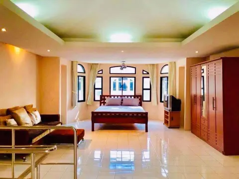 House in Watthana, Bangkok, Thailand 4 bedrooms — photo 5