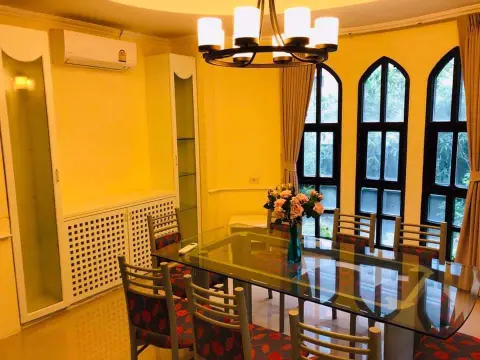 House in Watthana, Bangkok, Thailand 4 bedrooms — photo 4