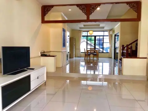House in Watthana, Bangkok, Thailand 3 bedrooms — ภาพ 2