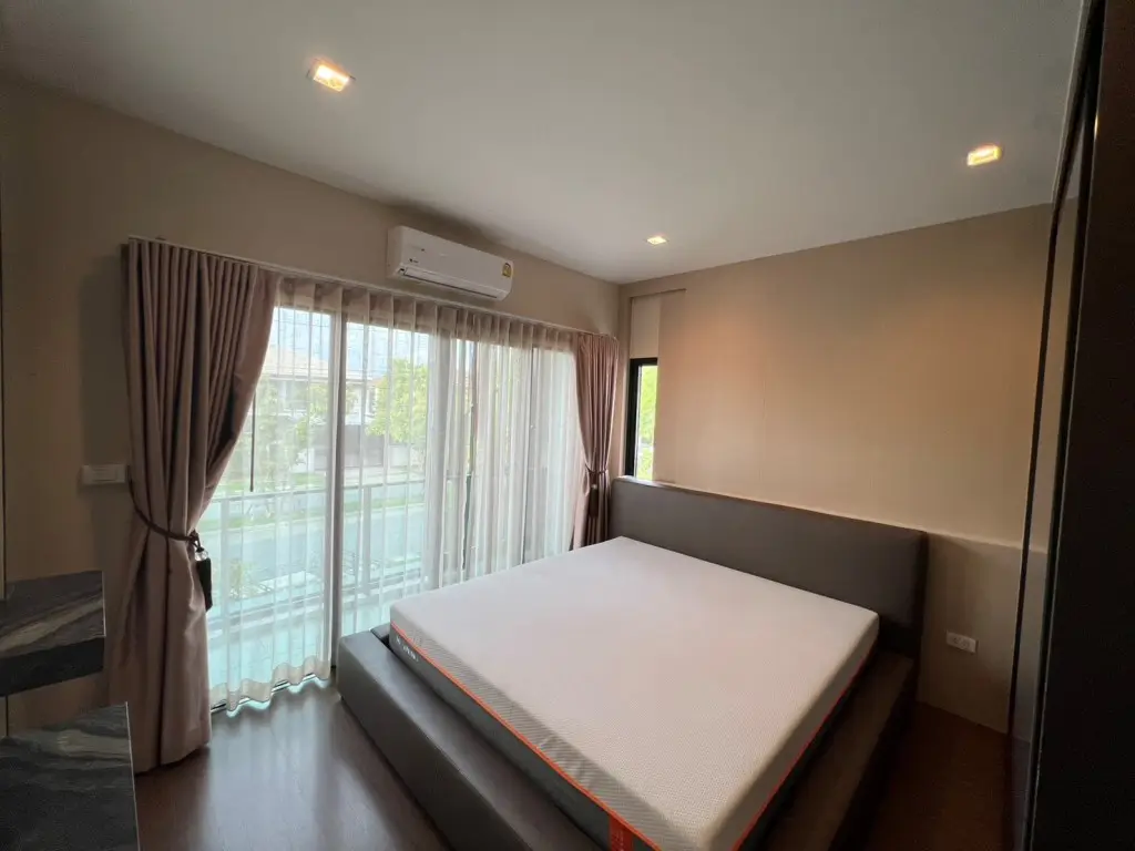 House in Bangkok, Thailand 3 bedrooms — photo 10