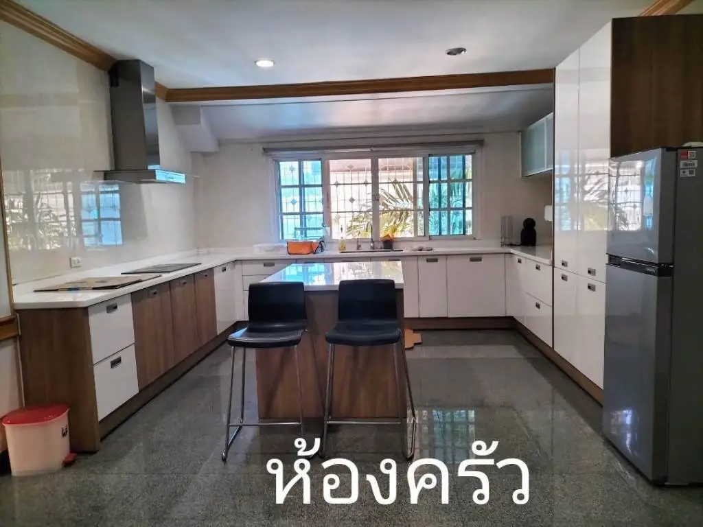 House in Bangkok, Thailand 4 bedrooms — фото 9