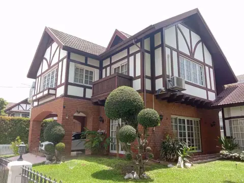 House in Watthana, Bangkok, Thailand 4 bedrooms — фото 4