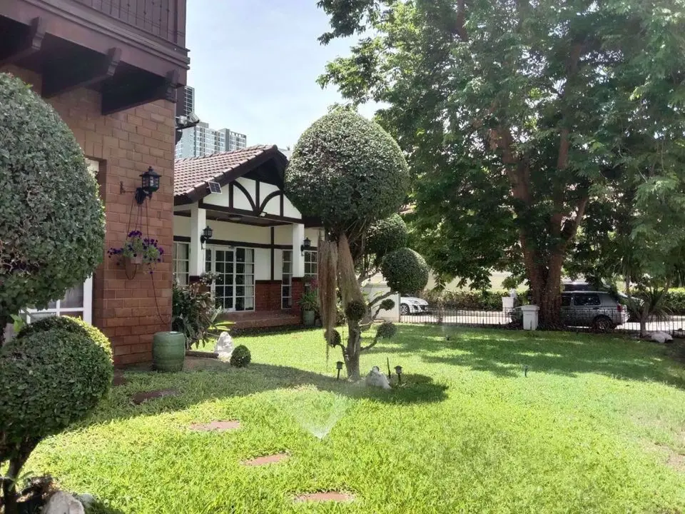 House in Watthana, Bangkok, Thailand 4 bedrooms — фото 5
