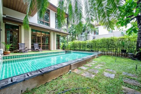 House in Bangkok, Thailand 5 bedrooms — фото 4