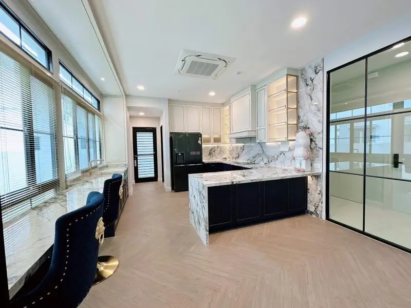 House in Bangkok, Thailand 5 bedrooms — 照片 8