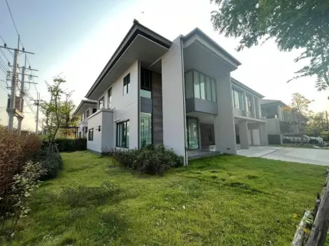 House in Bangkok, Thailand 4 bedrooms — ภาพ 2