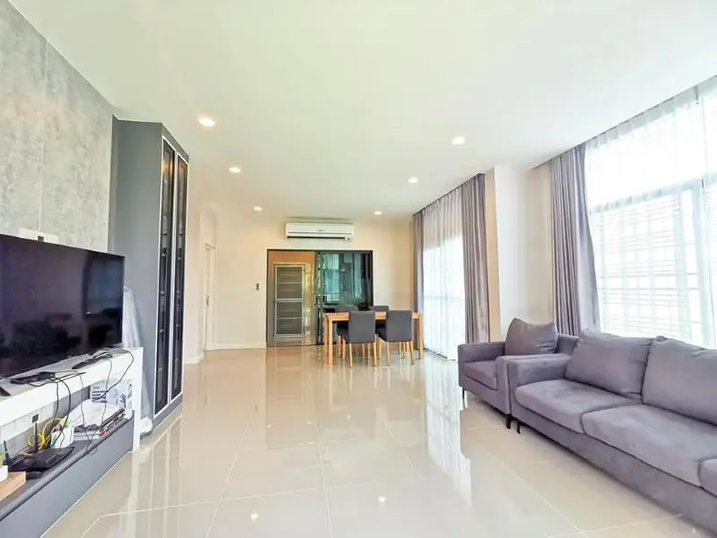 House in Bangkok, Thailand 4 bedrooms — ภาพ 4
