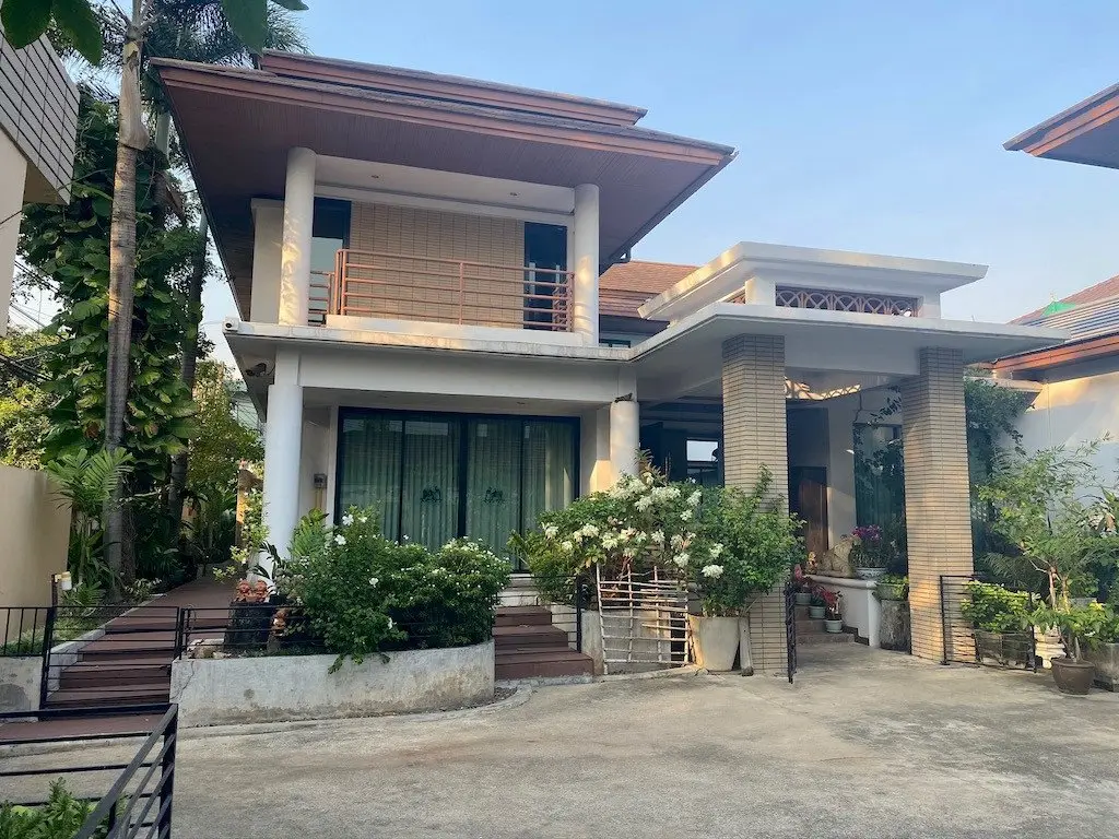 House in Bangkok, Thailand 7 bedrooms — 照片 2