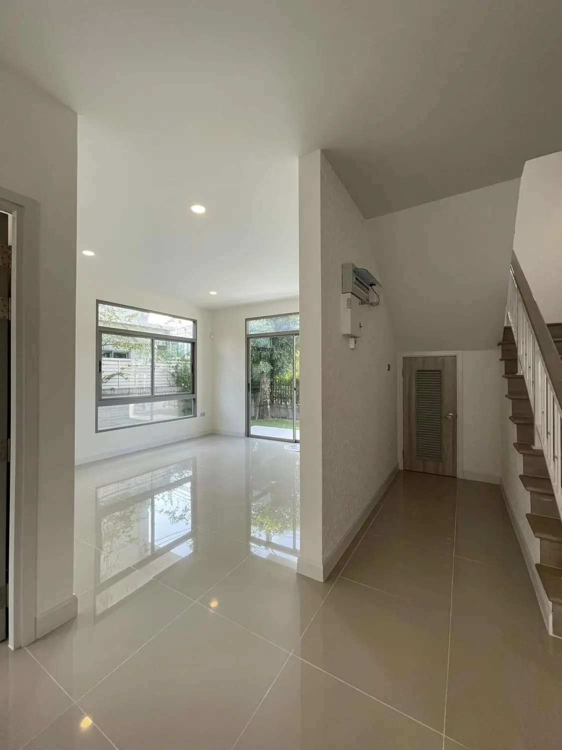 House in Bangkok, Thailand 4 bedrooms — фото 4