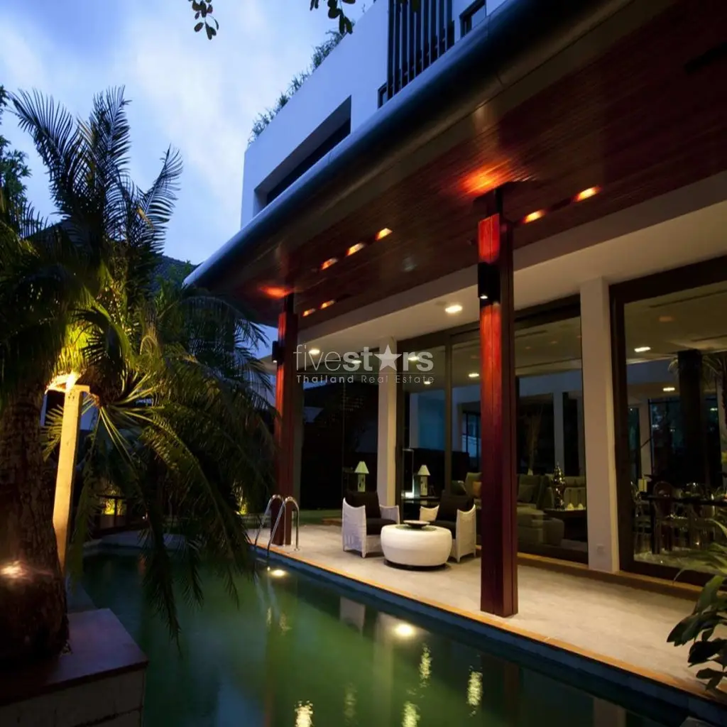 House in Bangkok, Thailand 4 bedrooms — фото 10