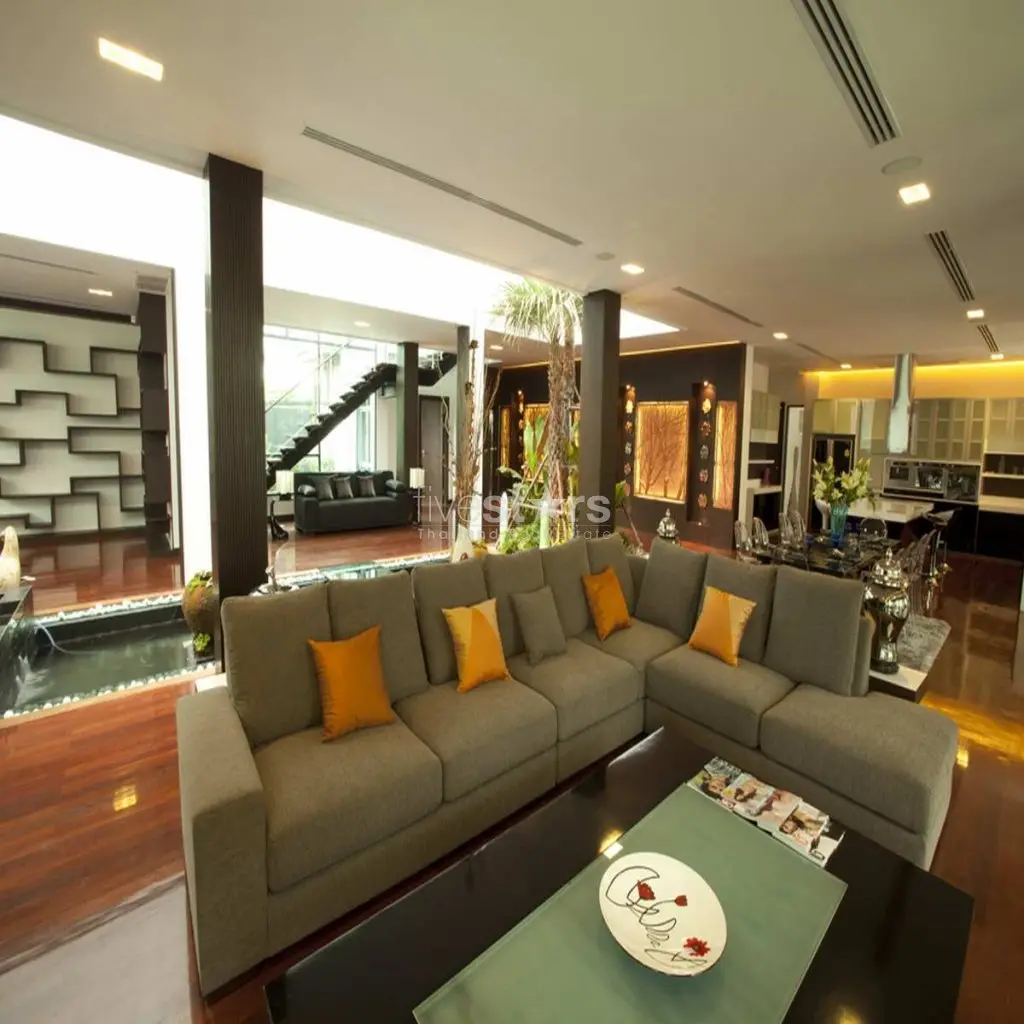 House in Bangkok, Thailand 4 bedrooms — фото 2