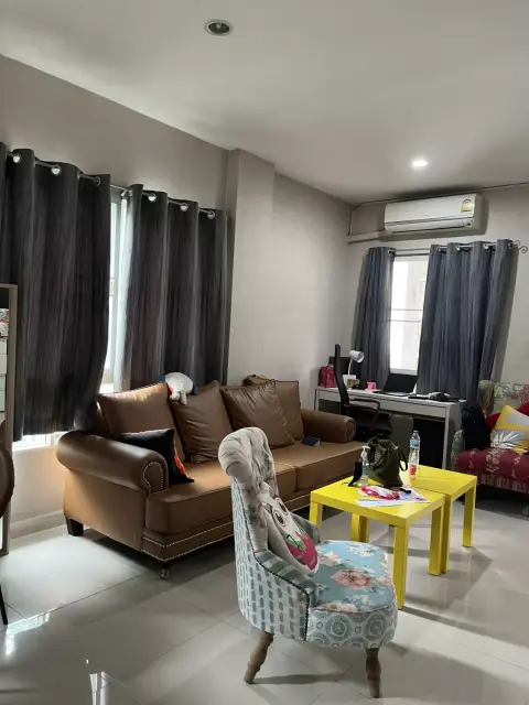 Townhouse in Phra Khanong, Bangkok, Thailand 4 bedrooms — 照片 2