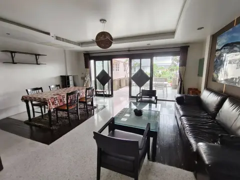 Townhouse in Bangkok, Thailand 4 bedrooms — 照片 4