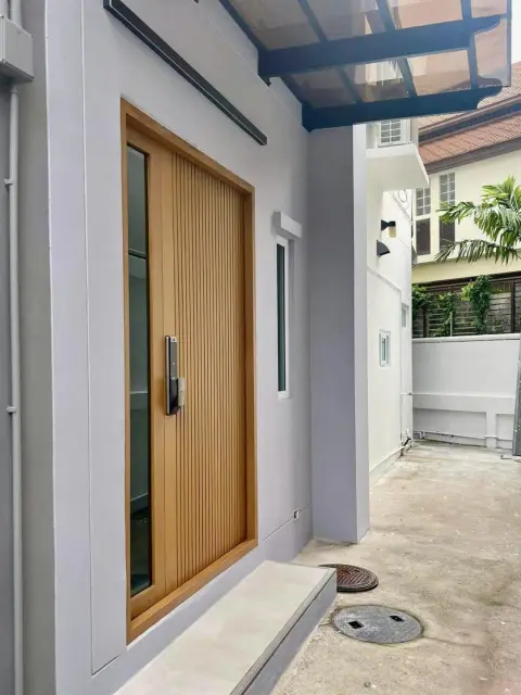 Townhouse in Phra Khanong, Bangkok, Thailand 3 bedrooms — фото 2