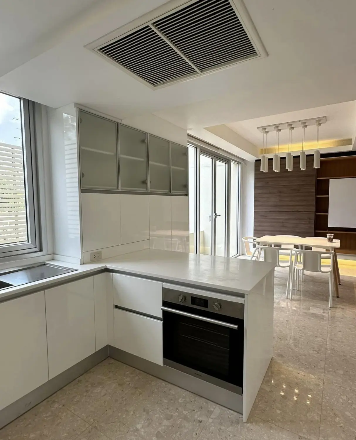 Townhouse in Sathon, Bangkok, Thailand 3 bedrooms — ภาพ 8