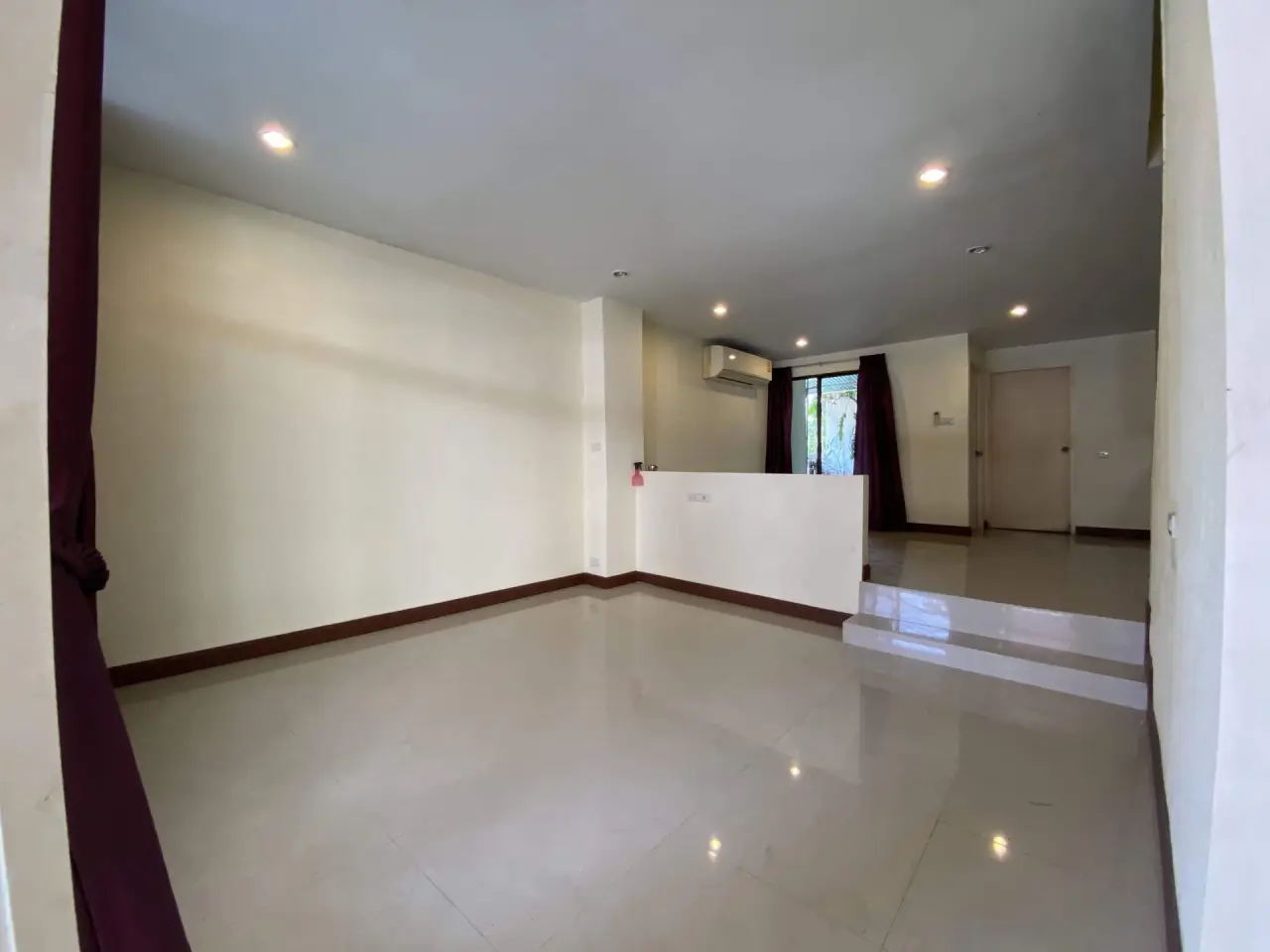 Townhouse in Khlong Toei, Bangkok, Thailand 4 bedrooms — фото 6