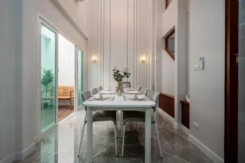 Townhouse in Bangkok, Thailand 2 bedrooms — photo 2