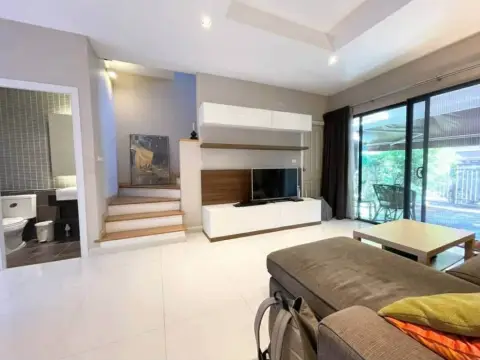 Townhouse in Suan Luang, Bangkok, Thailand 3 bedrooms — photo 4