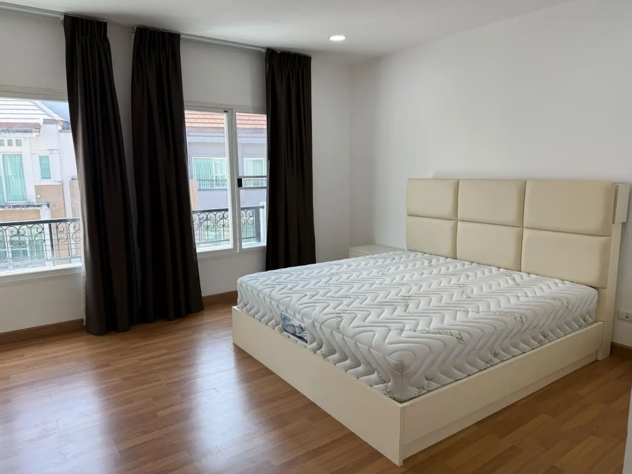 Townhouse in Thung Khru, Bangkok, Thailand 3 bedrooms — photo 3